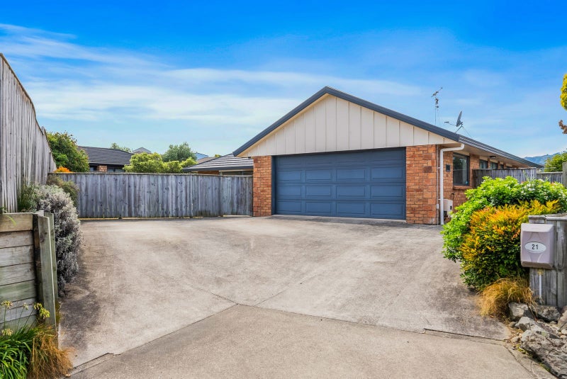 21 Leanne Way, Waikanae Beach, Waikanae - Carousel 2
