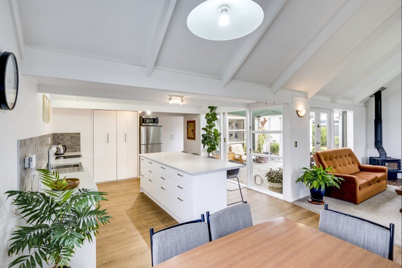 1 Glasgow Place, Tamatea, Napier - Carousel 1