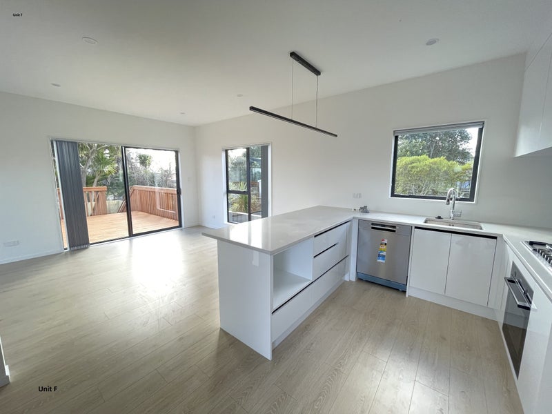 13F Glendhu Road, Bayview, Auckland - Carousel 2