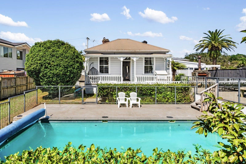 12 The Avenue, Albany, Auckland - Carousel 1