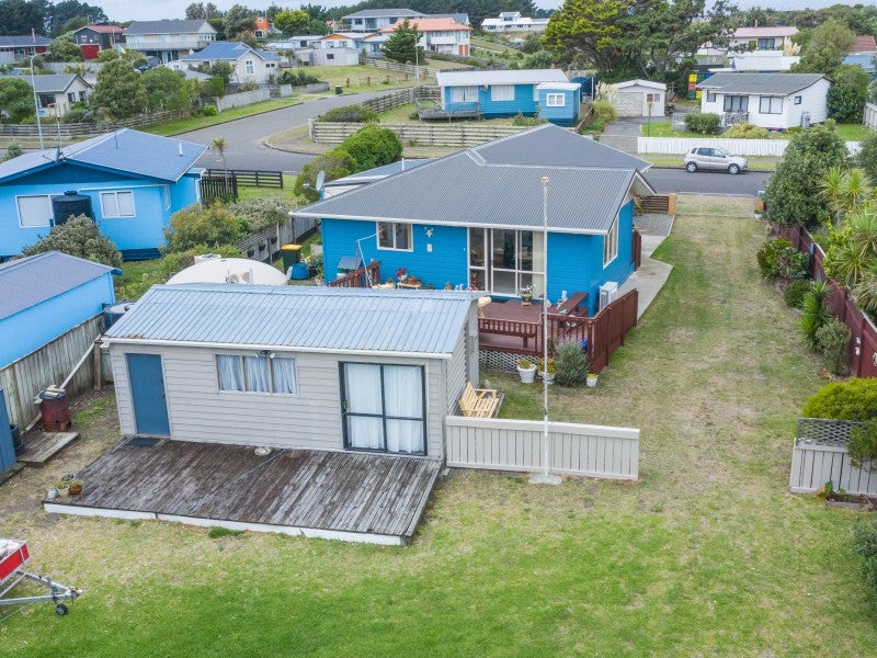 45 Kahukura Avenue, Waitarere Beach, Levin - Carousel 19
