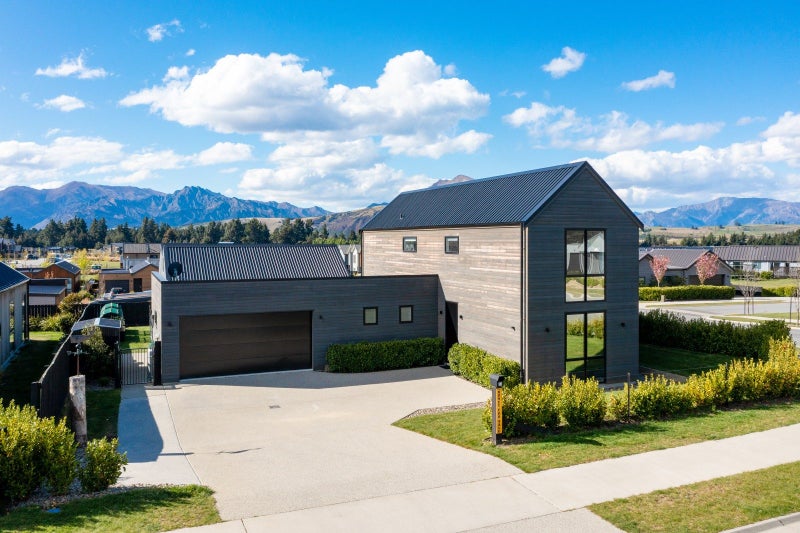 14 Mount Nicholas Avenue, Wanaka - Carousel 1