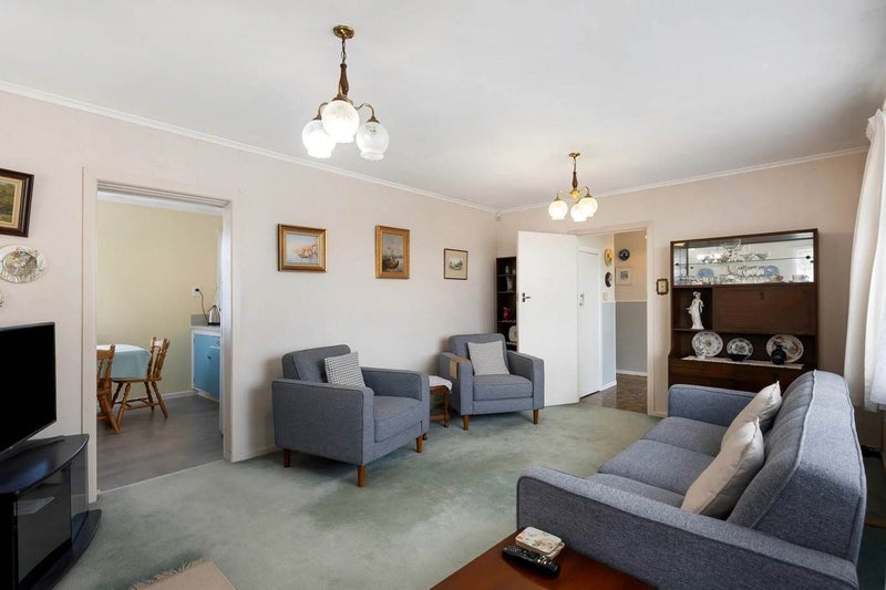 18 Ambler Avenue, Glen Eden, Auckland - Carousel 2