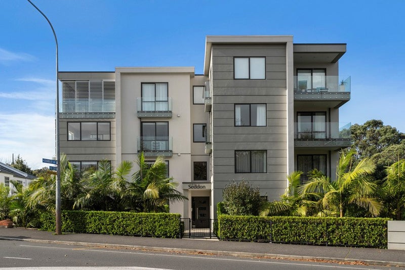 203/2A Raurenga Avenue, Royal Oak, Auckland - Carousel 1