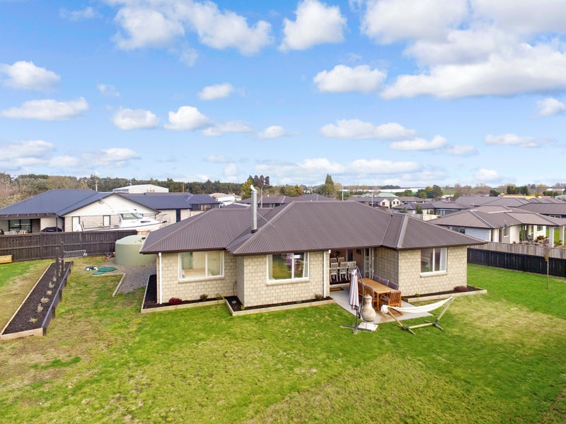 27 Penelope Place, Te Puke - Carousel 1