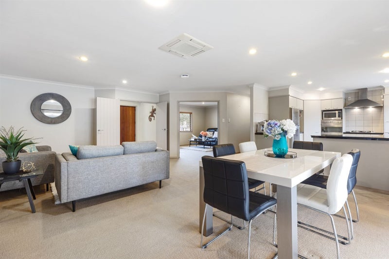 3 Leven Close, Bethlehem, Tauranga - Carousel 2