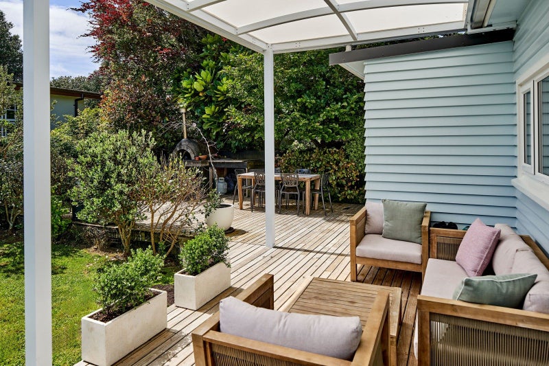 2/15 Nikau Grove, Woburn, Lower Hutt - Carousel 2