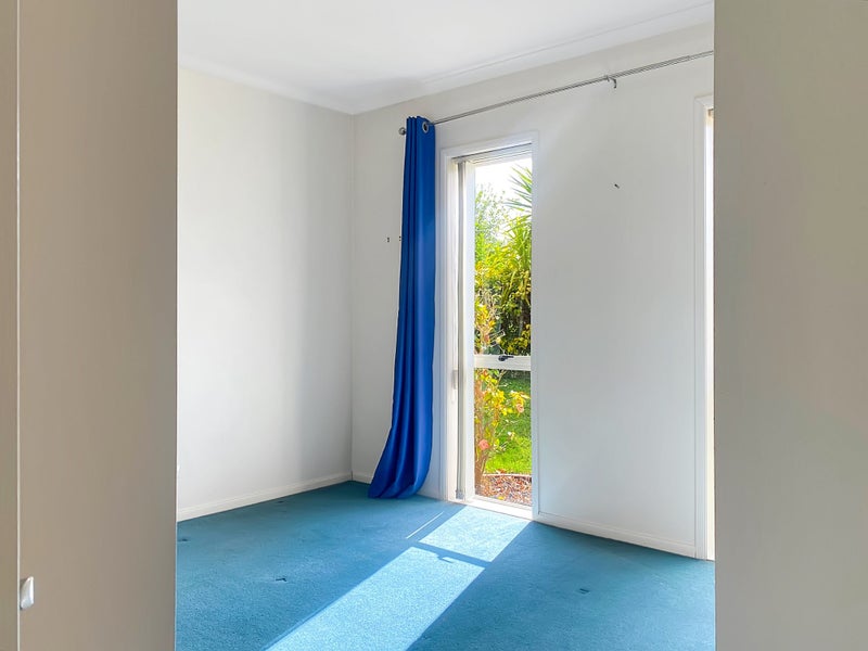 18 Columbia Place, Albany, Auckland - Carousel 13