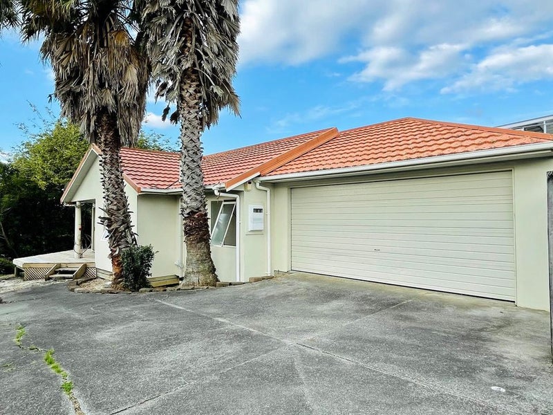 405A Hillsborough Road, Hillsborough, Auckland - Carousel 1