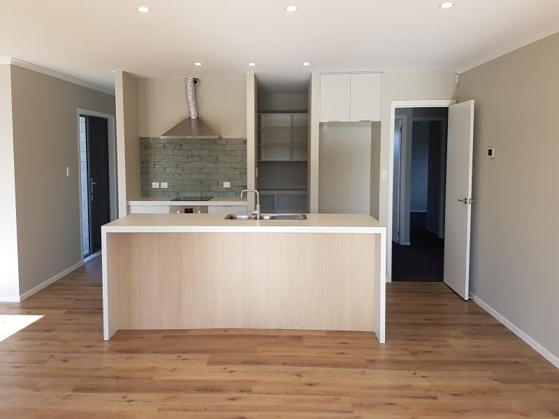 14 Omaka Place, Aotea, Porirua - Carousel 2