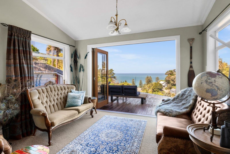 3 Lucy Road, Bluff Hill, Napier - Carousel 2