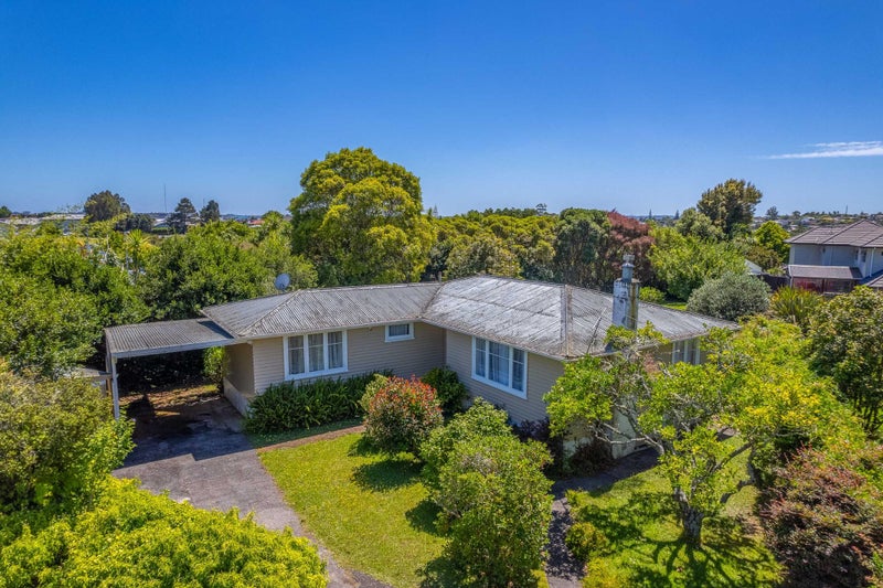 68 Buscomb Avenue, Henderson, Auckland - Carousel 19