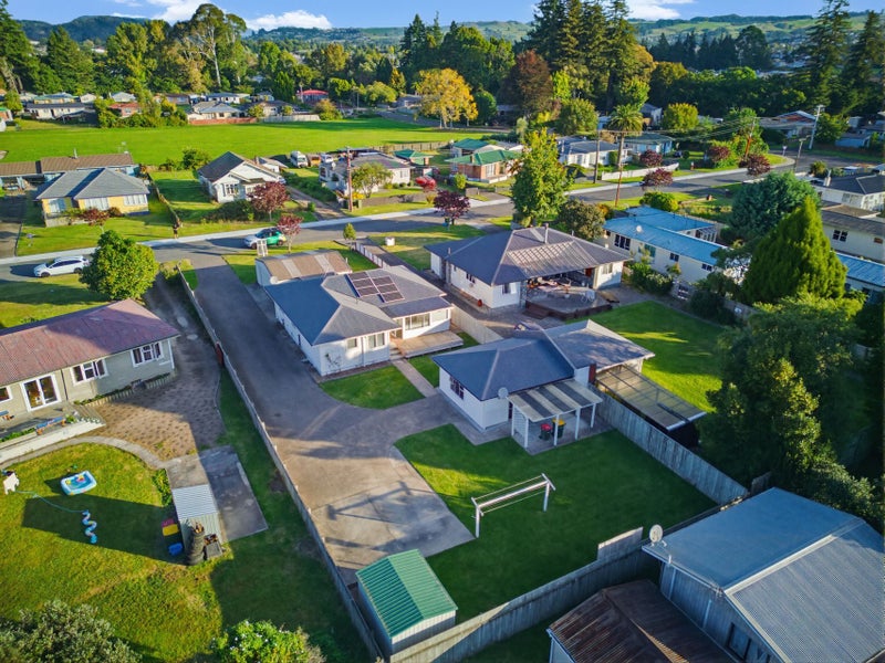 35 Shirley Street, Mangakakahi, Rotorua - Carousel 1