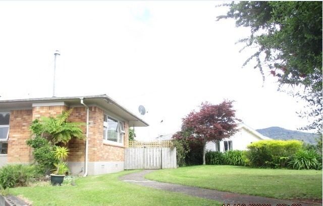 10 Whitworth Road, Utuhina, Rotorua - Carousel 1
