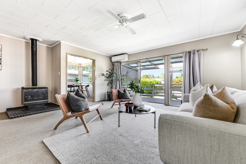 54 Fitzroy Avenue, Fitzroy, Hamilton - Carousel 2