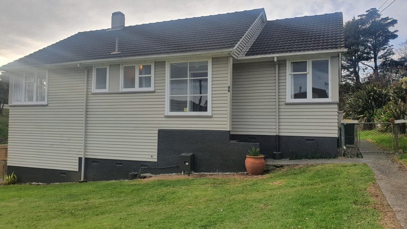 98 Cook Street, Marfell, New Plymouth - Carousel 1