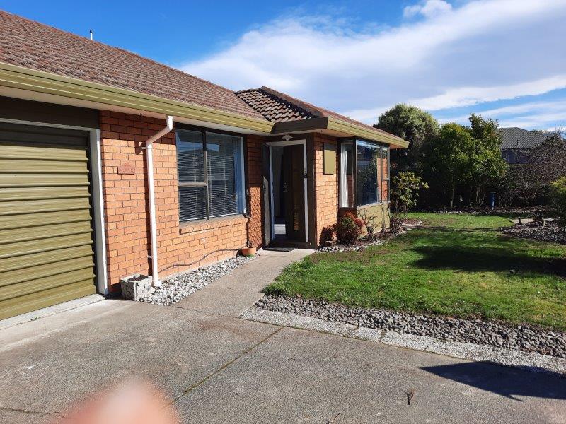11A Peebles Drive, Hei Hei, Christchurch - Carousel 1