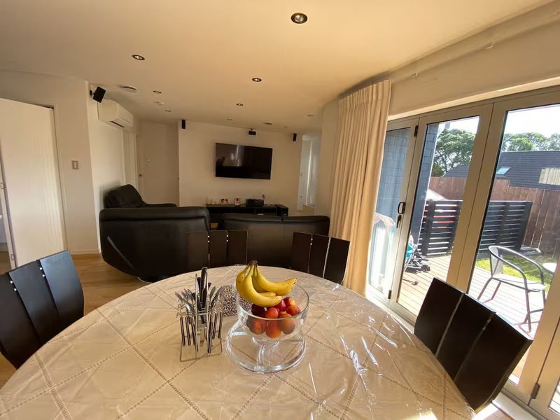 61D Bolton Street, Blockhouse Bay, Auckland - Carousel 2