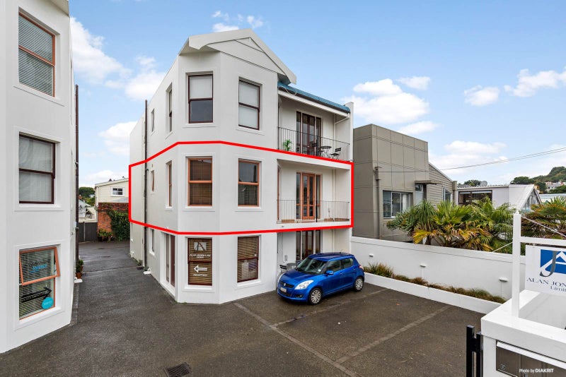 5/13 Wynyard Street, Devonport, Auckland - Carousel 1