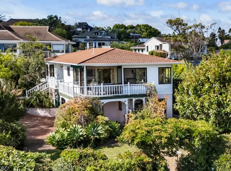 6 Higham Ferrers Place, Red Beach, Whangaparāoa - Carousel 2