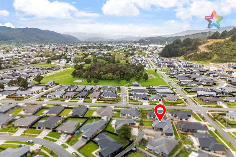 8 Te Punga Road, Wallaceville, Upper Hutt - Carousel 26