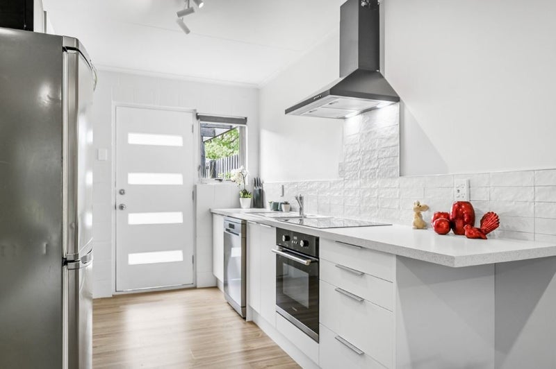 3/106 Charles Street, Waltham, Christchurch - Carousel 2