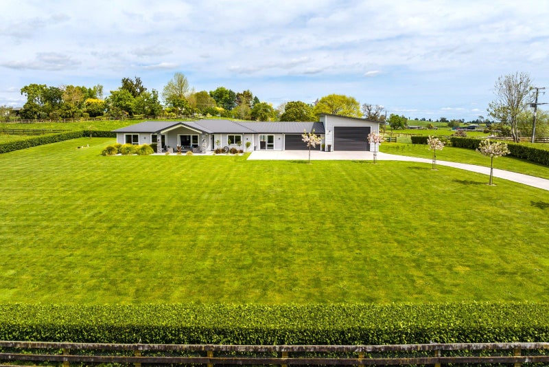 1/3116 Cambridge Road, Rotoorangi - Carousel 2