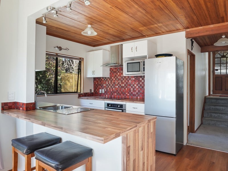 9A Surrey Road, Richmond - Carousel 2