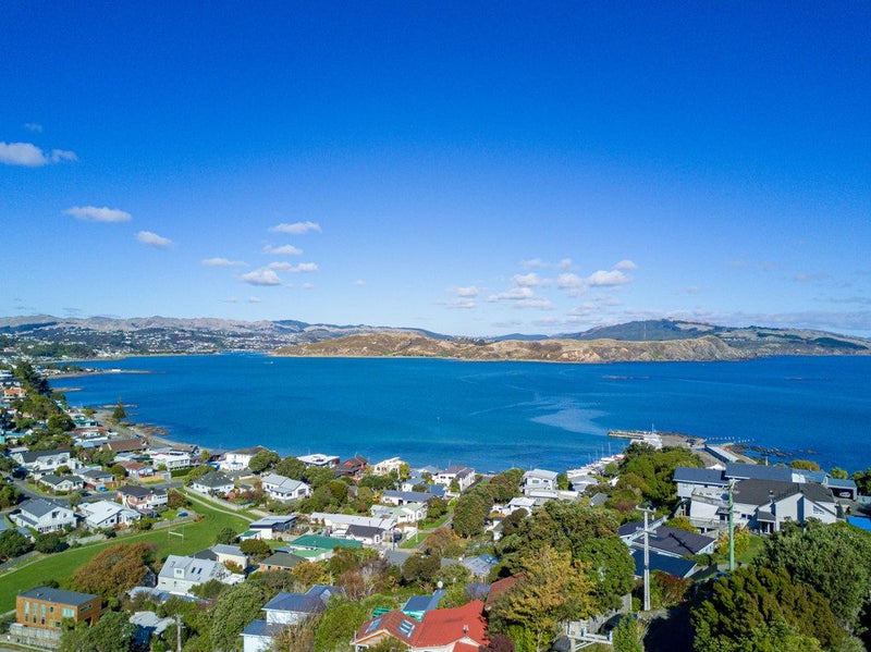 30 Gordon Road, Plimmerton, Porirua - Carousel 1