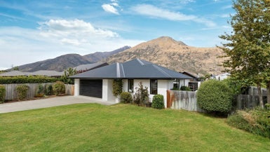 18 Banbury Terrace, Lower Shotover, Queenstown - Carousel 1