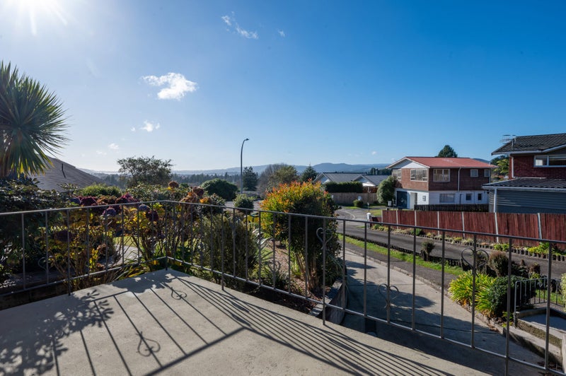 35B Raniera Place, Springfield, Rotorua - Carousel 2