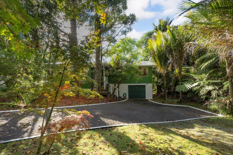 71 Kohu Road, Titirangi, Auckland - Carousel 1