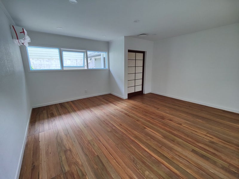 32 Monarch Avenue, Hillcrest, Auckland - Carousel 2