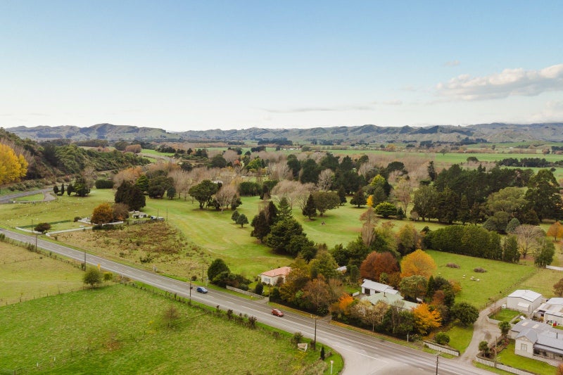 81259 State Highway 2, Mangatainoka, Pahiatua - Carousel 30