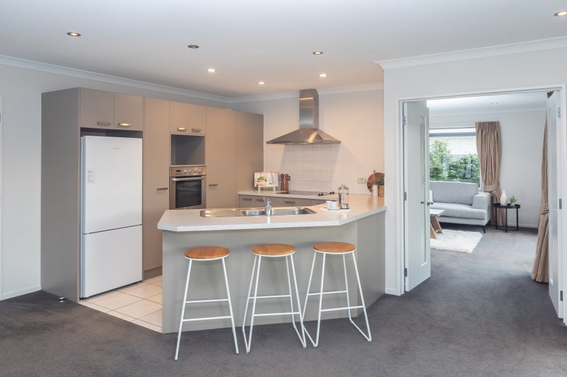 6 Len Hale Place, Parklands, Christchurch - Carousel 2