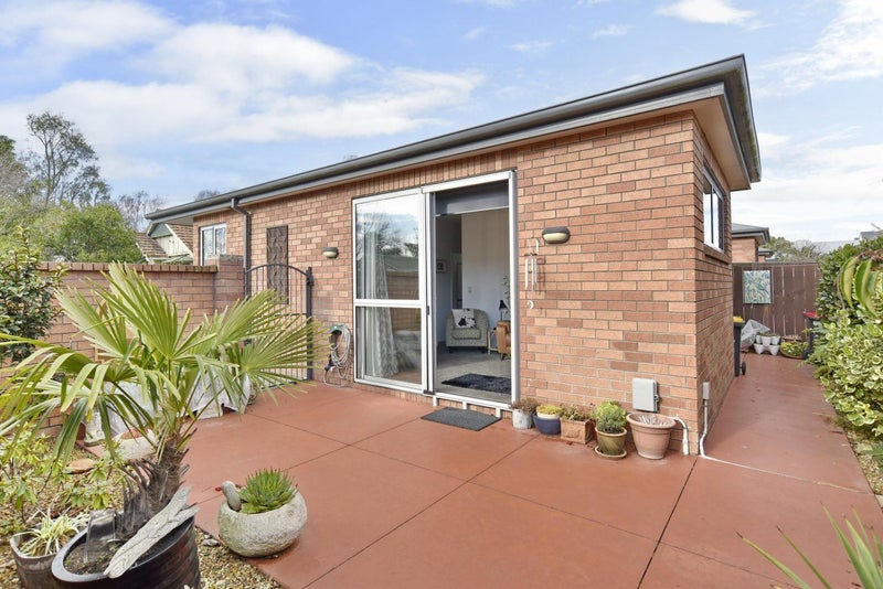 1/98 Warrington Street, Mairehau, Christchurch - Carousel 1