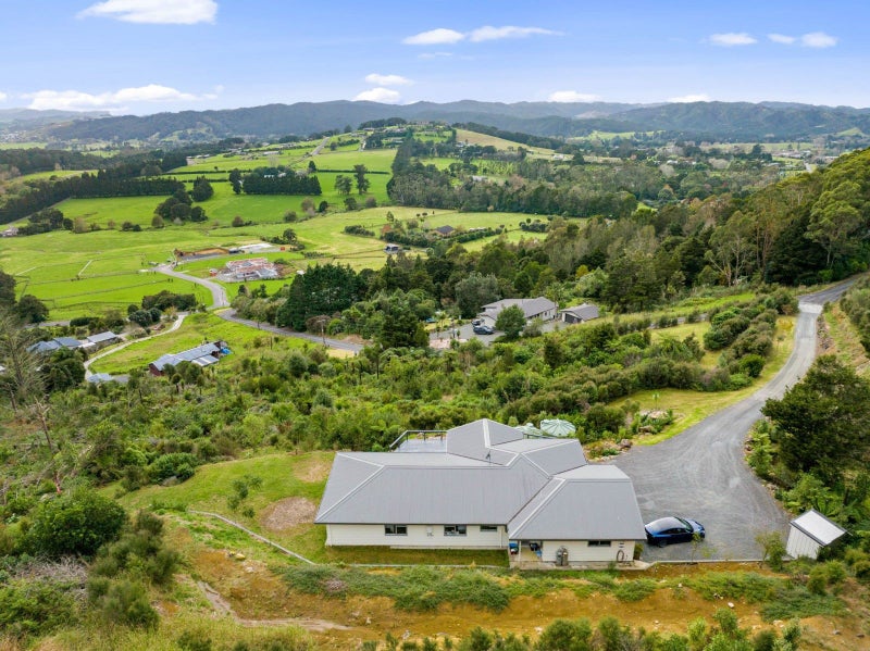 26 Quail Rise, Kamo - Carousel 23