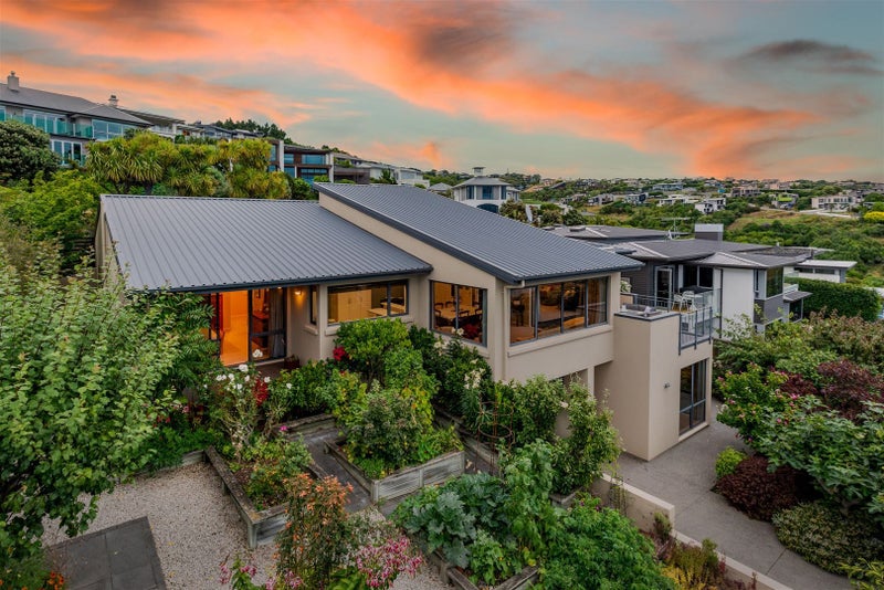 4 Avery Place, Redcliffs, Christchurch - Carousel 1