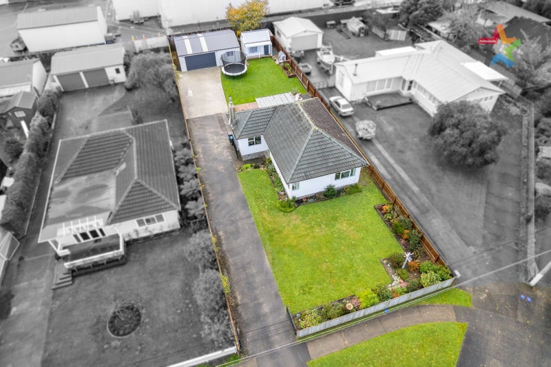 24 Byron Street, Trentham, Upper Hutt - Carousel 2