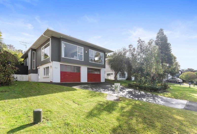 52 Meadowvale Avenue, Forrest Hill, Auckland - Carousel 1