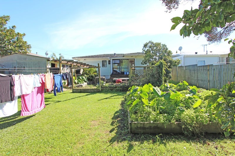 17 Hyde Street, Manurewa East, Auckland - Carousel 6