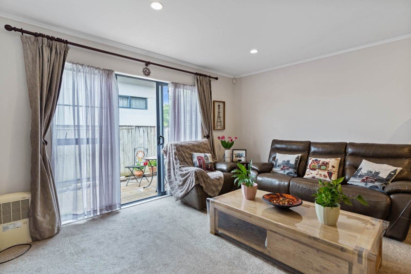 74/42 Holly Street, Avondale, Auckland - Carousel 2