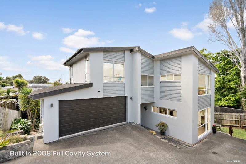 687A Beach Road, Rothesay Bay, Auckland - Carousel 1