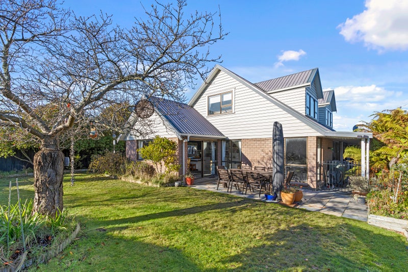 7 Aberfoyle Place, Parklands, Christchurch - Carousel 1