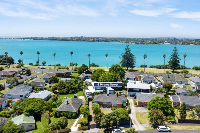 6 Pirangi Street, Point England, Auckland - Carousel 1
