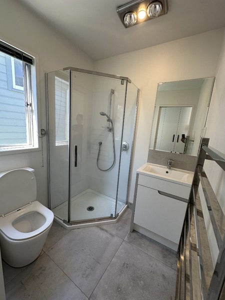 1/25 Peach Road, Glenfield, Auckland - Carousel 15
