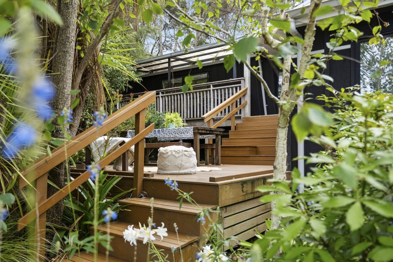 7A Atkinson Road, Titirangi, Auckland - Carousel 2