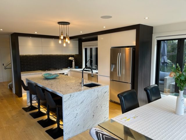 2/92 Churchill Road, Murrays Bay, Auckland - Carousel 2