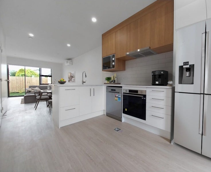 5/10 Orchard Street, Avondale, Auckland - Carousel 2