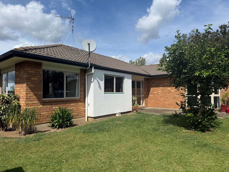 4 Vereker Court, Rototuna, Hamilton - Carousel 1